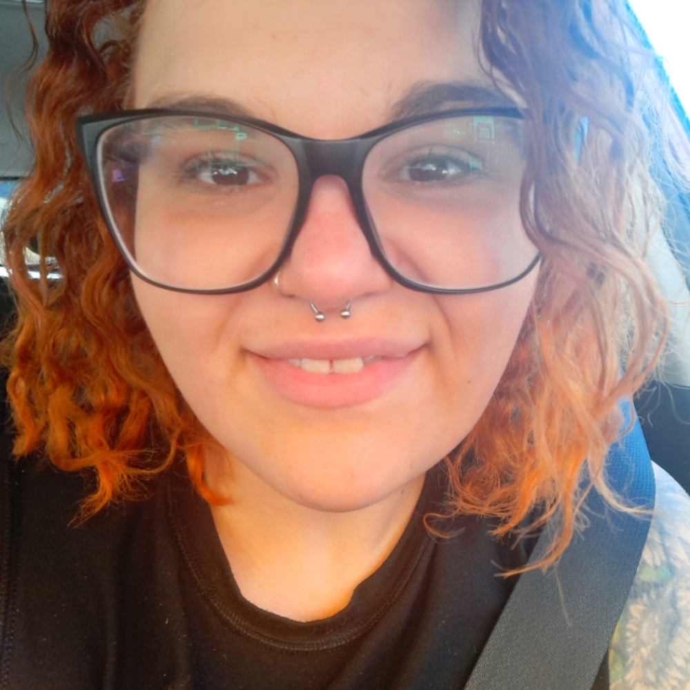 Meet your Posher, Amira